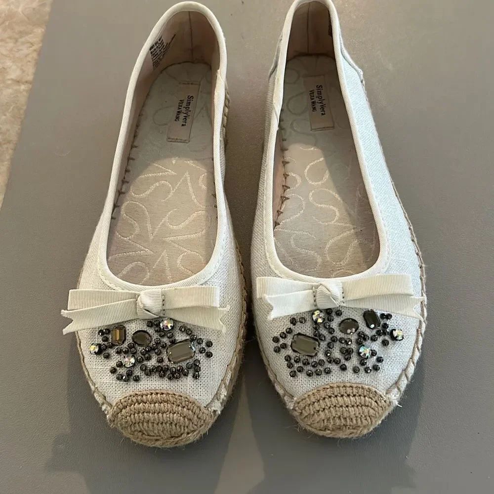 Vera Wang  Espadrilles Size 9.5